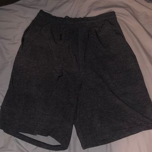 Lululemon men’s shorts medium